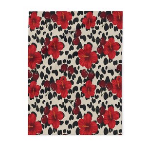 Couverture polaire imprimée à la main avec motif animalier cerisier-hibiscus | Jeté floral rétro (315 g/m²) image 2