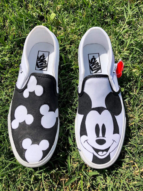 vans mickey mouse white
