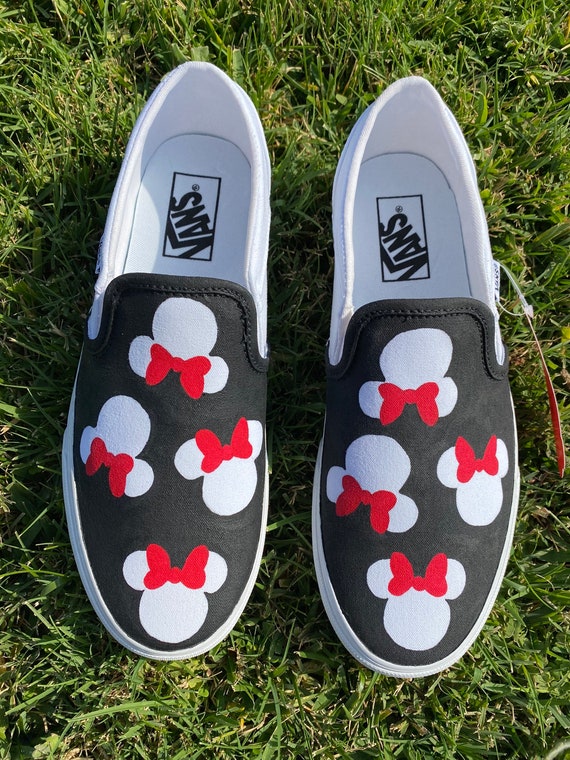 disneyland vans