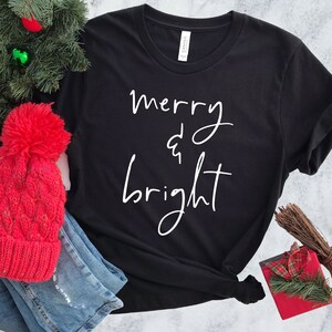 Camiseta navideña para mujer, camiseta alegre y brillante, camiseta navideña, camiseta festiva, Navidad para mujer, camiseta festiva, Navidad divertida, regalo