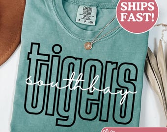 Comfort Colors® Custom School Spirit Shirt, voetbalshirt, T-shirt met schoollogo, shirt teammascotte, cadeau, shirt tijgers, wilde stakingen, panters, adelaars, shirt