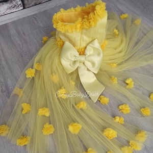 Vestidos de niña color amarillo clearance