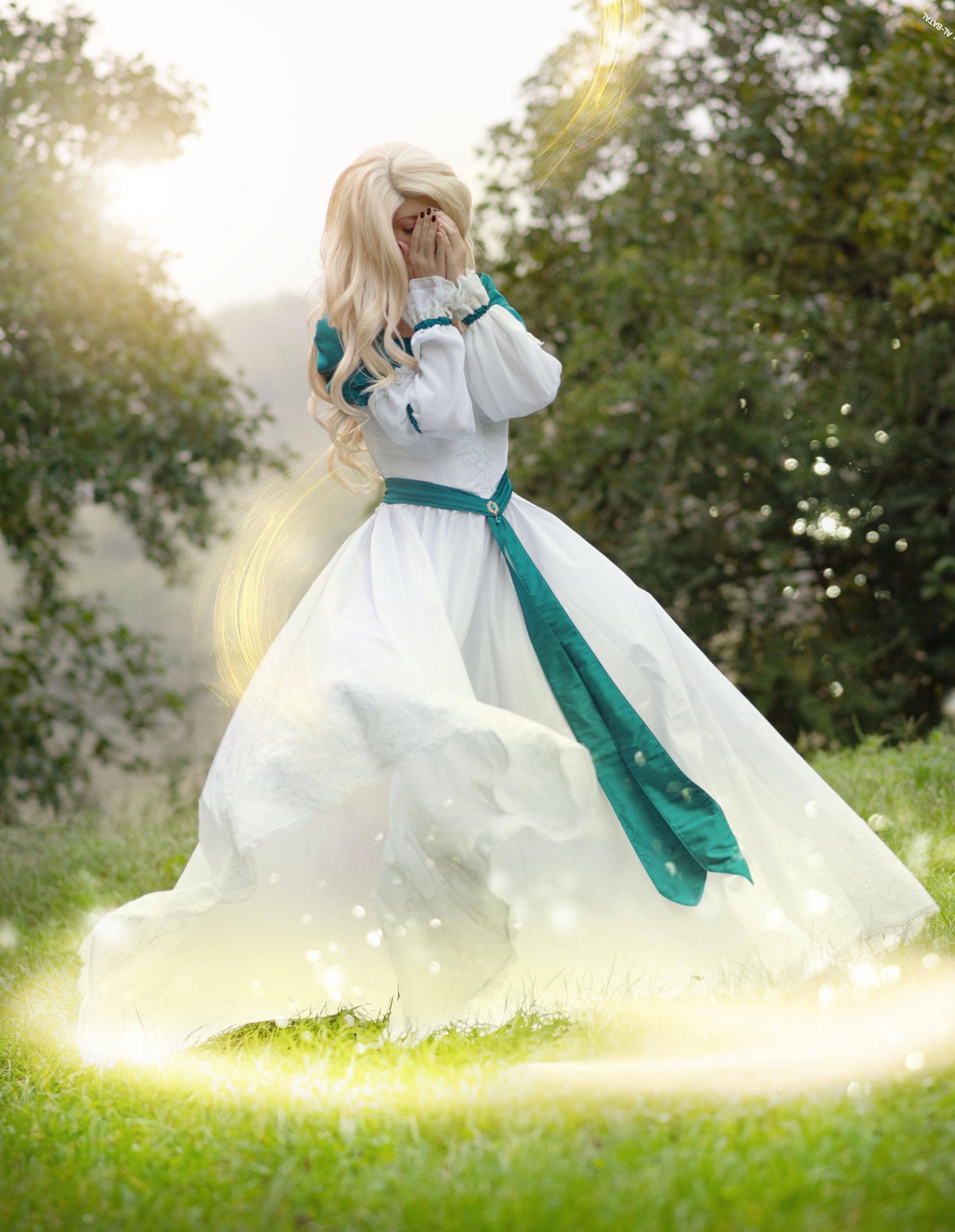 swan princess dress Odette the | Elegant Costume for Adults | Perfect for Cosplay, Parties, and Themed Events Corset/bodice is victorian style The Swan Princess Odette Dresses