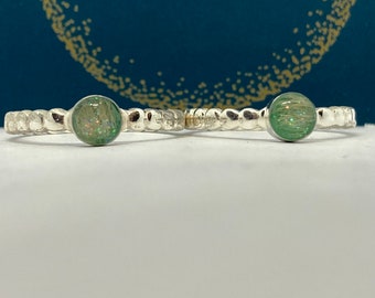 Sterling Silver Memorial Ring: Keepsake Pet Fur/Ashes Ring