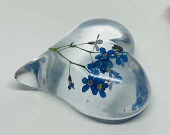 Forget Me Not Heart Keepsake: Dried Flower Memorial Gift