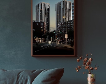 Paisagem urbana noturna com arranha-céus imponentes: impressão de fotografia noturna urbana
