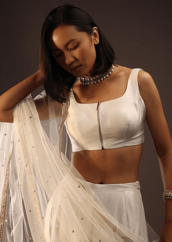 White top top party wear