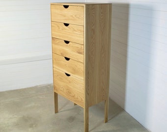 Tall Dresser in Oak Wood, Mid Century Modern Dresser, Chest of drawers, Scandinavian Design,