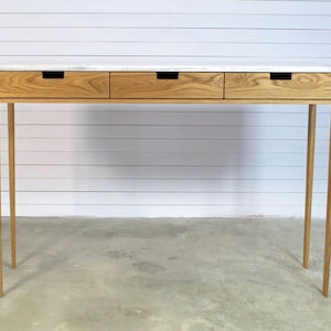 Entry Console Table in Oak solid Wood and Marble Top, Console table with three drawers, Narrow console table, Scandinavian Design