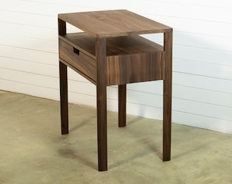 Bedside table in solid Walnut Wood