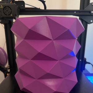 3D printed geometric trash can