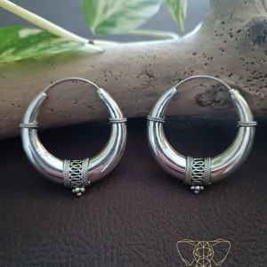 Sterling silver 45mm bali hoop earrings, chunky 925 silver oxidized creole hoops, big size flashy hoop earrings, tribal hippy jewelry.
