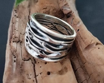 Solid sterling silver balinese ring, tribal layered band design, flashy oxidized bent layered ring, 925 silver timeless handmade jewelry.