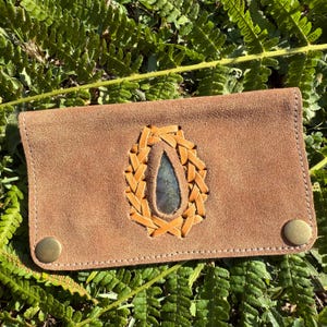 Leather tobacco pouch with labradorite gemstone | Handmade suede tobacco pouch | Brown rolling pouch | Tobacco pouch | Tobacco case