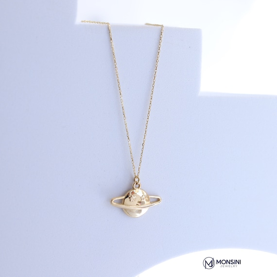 14k charm Saturn