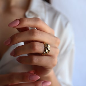 Vintage 14K RealSolid Gold 1.2 cm WidthThick Double Corissant Ring Chunky Dome Statement Signet For Women&#39;s Gift Band Classis Chic Monsini