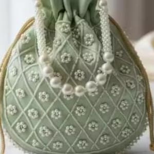 Bolsas potli nupciales Marfil / Bolsa bordada de terciopelo/ / Bolsa Lehenga/ Bolsa potli de boda india / Bolsa Jhula