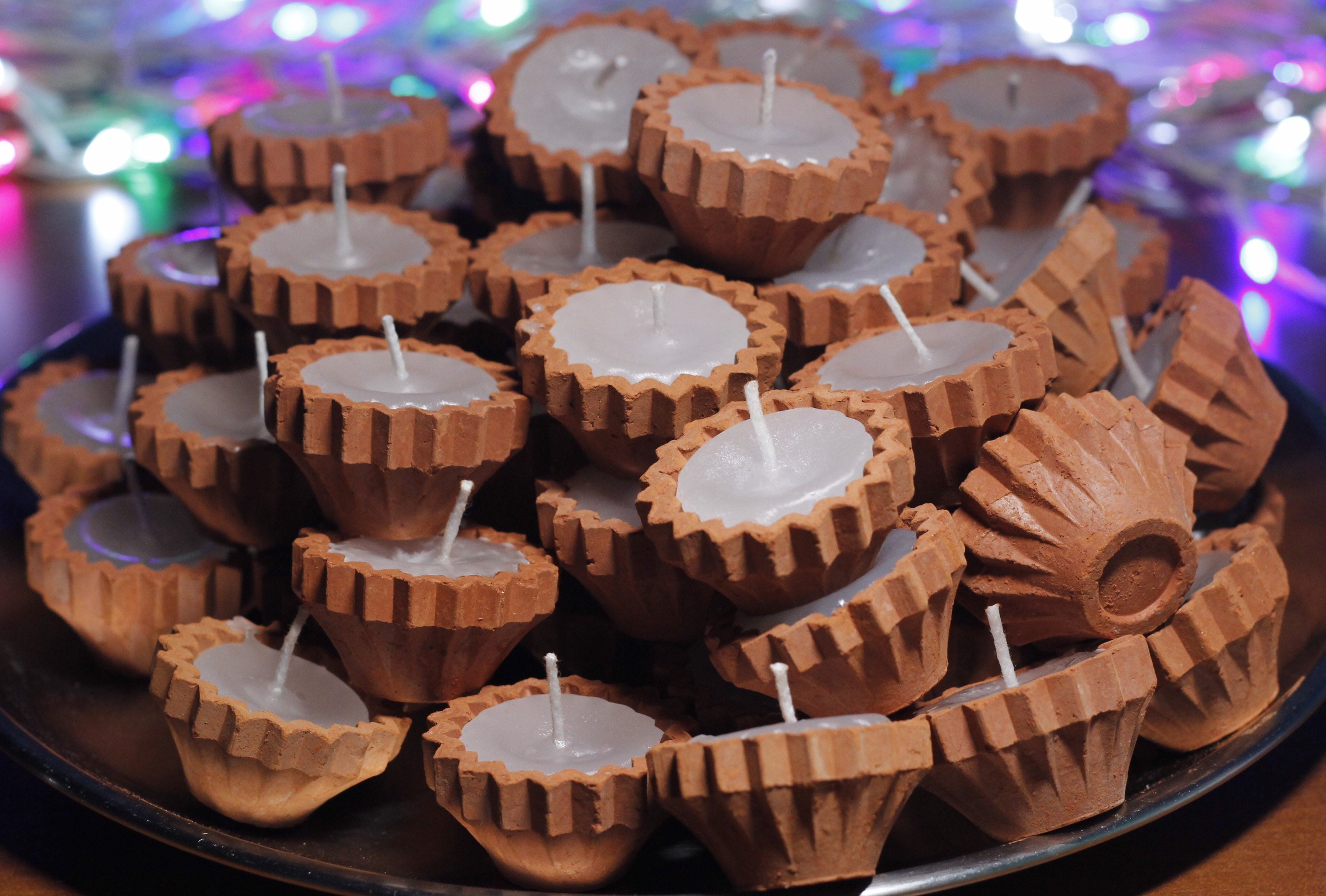 Set Di 4 Federe Per Cuscini Diwali – 50x50 Cm, In Lino, Stampa Termica Con Diya E Luci, Decorazione Casa Festiva Indiana