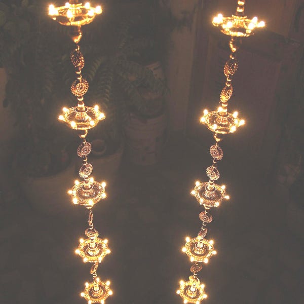 3.5 Ft. Pair of Golden Door Toran of Electric Hanging diyas | Mandir decor | Nilavilakku | Mandir backdrop| Diwali Lights | Diwali diya lamp