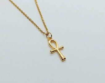 small gold ankh pendant