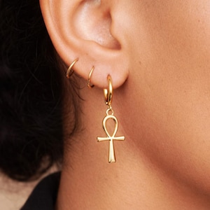 Ankh-oorbellen, kleine oorringen, ankh-oorbellen, Egyptische ankh, ankh-sieraden, ankh-oorbellen goud, 24-karaats met goud gevulde hoepels