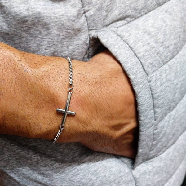 Mens chain bracelet , Cross Chain bracelet for men , minimalist mens bracelet with cross , religious chain cross bracelet  , gift for him