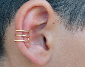 Muschel Ohrring, Conch Creolen, Ohrmanschette, gold Ohrmanschette, Minimalist Ohrring, Ohrmanschette kein Piercing, schlichte Ohrmanschette, Huggie Ohrringe Creolen