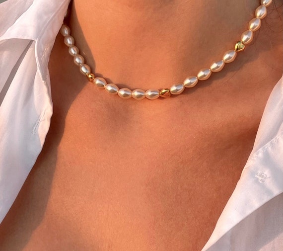 Trendy pearl choker sale