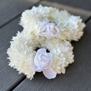 White Flower Gajra,Hand Gajra,Reusable Gajra,Nikkah Flower Jewellery,Indian Bride Gajra,Wedding Gajra,Nikkah Gajra,Wedding Gajra Favours