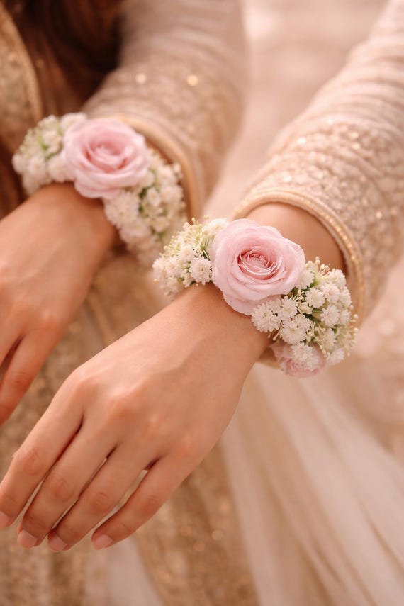 Pink Rose Silk Flower Gajra Bracelet, Pearl Beads  display picture 1