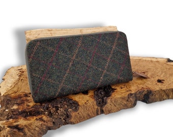 Green Tweed Purse, Zip Round Vintage Purse, Tartan Pattern, Outlander, Tweed Purse, Clutch Wallet, Large Purse.