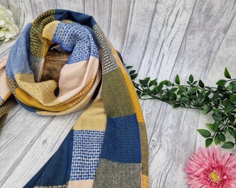 Checked Cashmere Blend Scarf: Lightweight Autumnal Wrap