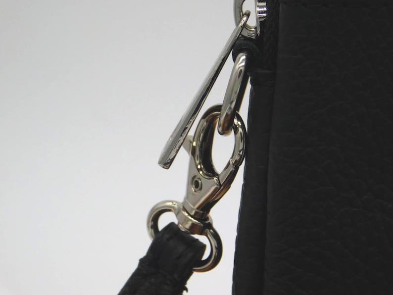 Bolso/bolsa de cuero negro para teléfono móvil, cruzado al hombro. imagen 7