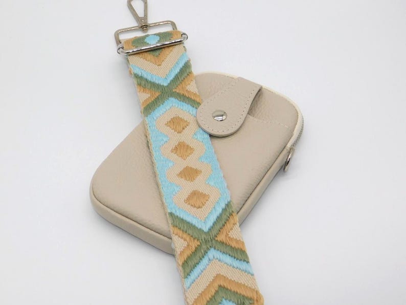 Sac/pochette en cuir crème à bandoulière pour téléphone Blue Woven Strap