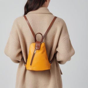 Italian Mustard Yellow Genuine Leather Backpack Sling Amazon.com: LaGaksta Stella Convertible Leather Backpack  main image 3