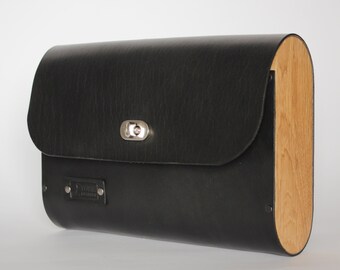 Pochette in pelle fatta a mano con lati in legno di rovere chiaro