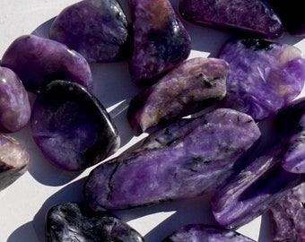 Piedra pulida de charoita / Chips de charoita / Charoita de alta calidad