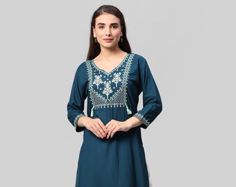 Aaysa Women Embroidered Viscose Rayon Straight Kurta  (Blue)