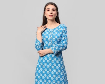 Aaysa  Women Printed Cotton Blend Straight Kurta  (Blue)