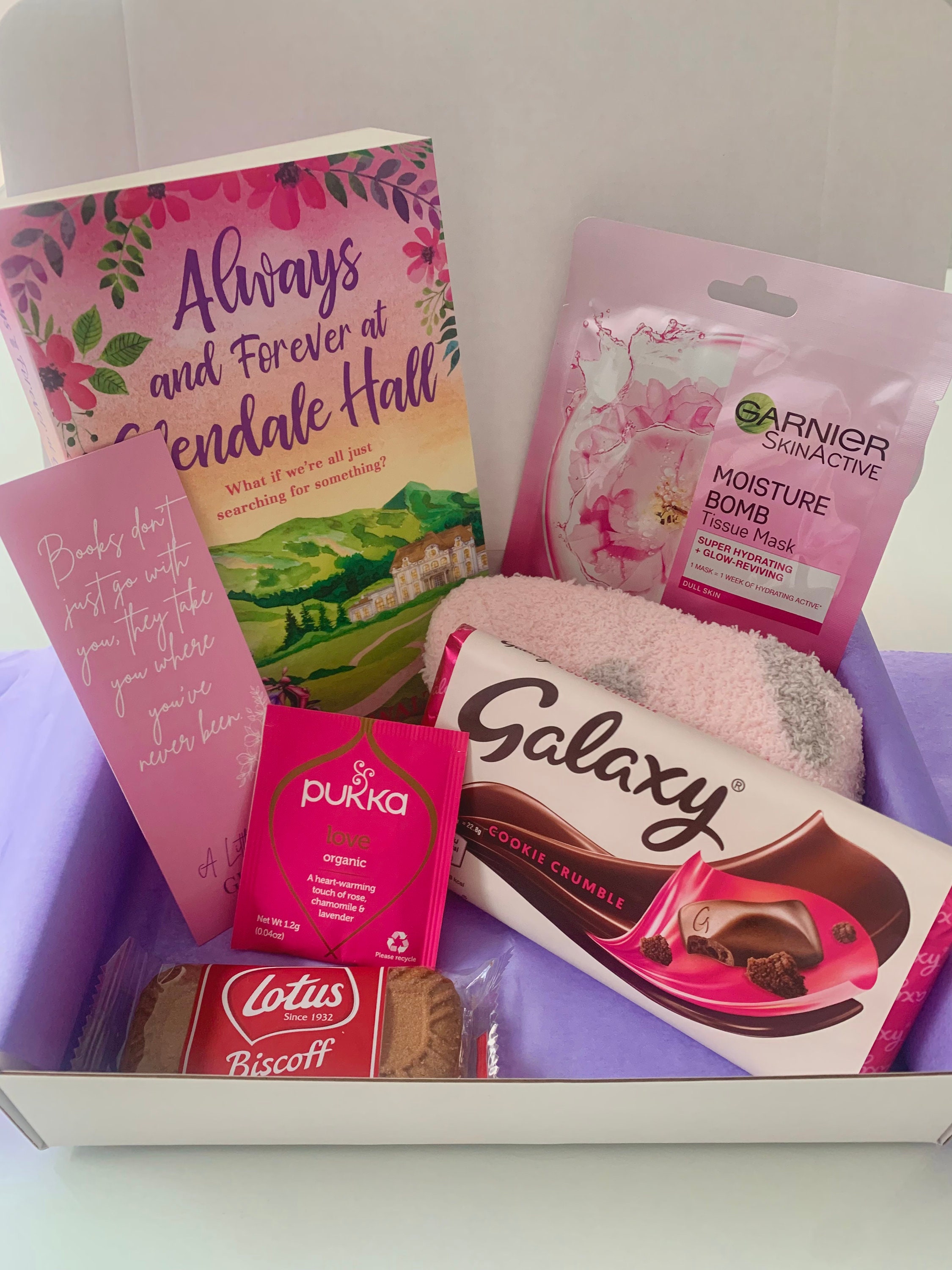 Book Gift Box Hamper With Self Care Products Birthday Gift Etsy 日本
