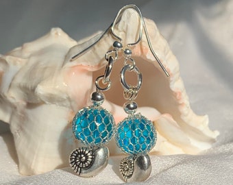 silver metal seashell earrings, beach earrings, seaglass-netted glass beaded earrings, seashell jewelry, ocean blue earrings, free shipping