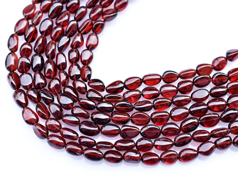 9 inches Strand AAA Quality Natural Mozambique Red Garnet Smooth Oval Nuggets Beads 7X9mm-7x12mm Garnet Smooth Oval Nuggets Beads