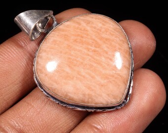 Jasper Heart Cabochon Pendant: Loose Gemstone, 61.00 Ct