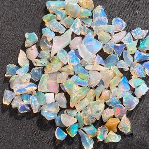 100 Ethiopian Opal Rough Crystals: AAA Polish, 3-5mm Loose Opal