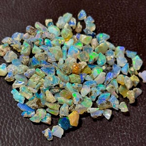 100 PCs, AAA Ethopian Stone grade Opal, Welo Raw Opal, Opal Crystal, Opal Rough, Natural Multi Ethiopian Opal, AAA Raw Rough, Size 3-5mm