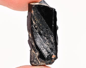 Natural Black Tourmaline Rough Gemstone (28X14X10 MM, 30.20 Ct)