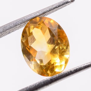 Natural Citrine Gemstone: 2.5 Ct Oval Cut Loose Stone (10X8X5 mm)