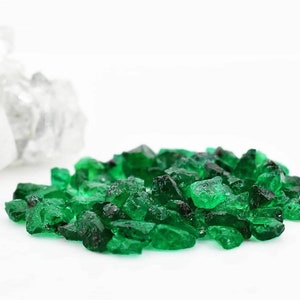 100 Pcs Emerald Raw Rough 2mm 4mm Rough Gemstone/Emerald Crystal/Emerald Raw Gemstone/Healing Emerald /Emerald Untreated Rough image 2