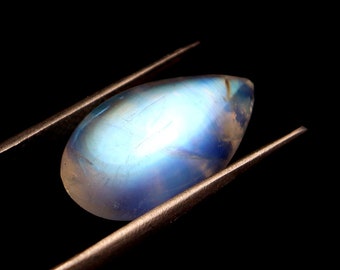 Rainbow Moonstone Cabochon: 5.80 Carat Gemstone (15X9X3mm)