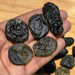 100 Carat Raw Moldavite Crystals Specimens | Moldavite Gemstones for Collectors & Healing Energy